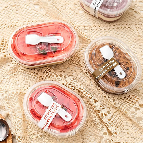 Oval tall dessert blister box with spoon